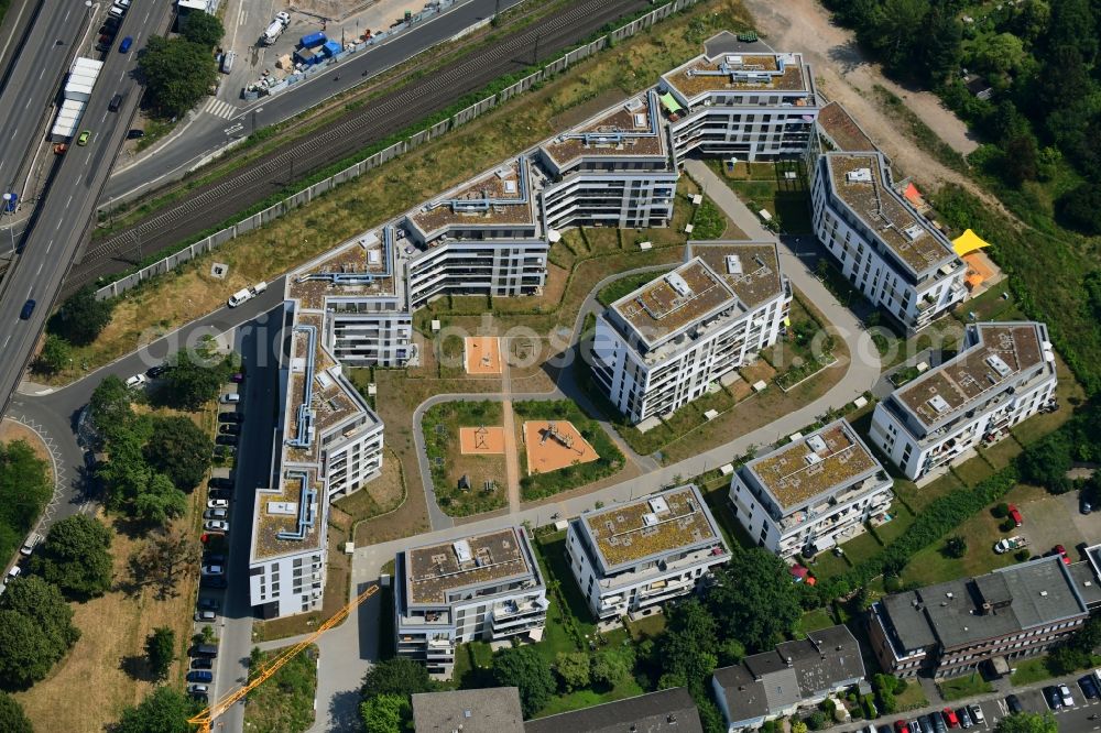 Bonn from the bird's eye view: Residential area of the multi-family house settlement Wohnquartier Suedstadtgaerten along the Albert-Fischer-Strasse in the district Kessenich in Bonn in the state North Rhine-Westphalia, Germany