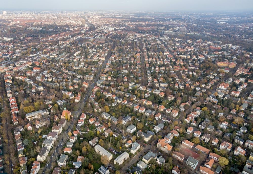 Aerial image Berlin - Residential area of the multi-family house settlement in the district Lichterfelde in Berlin, Germany