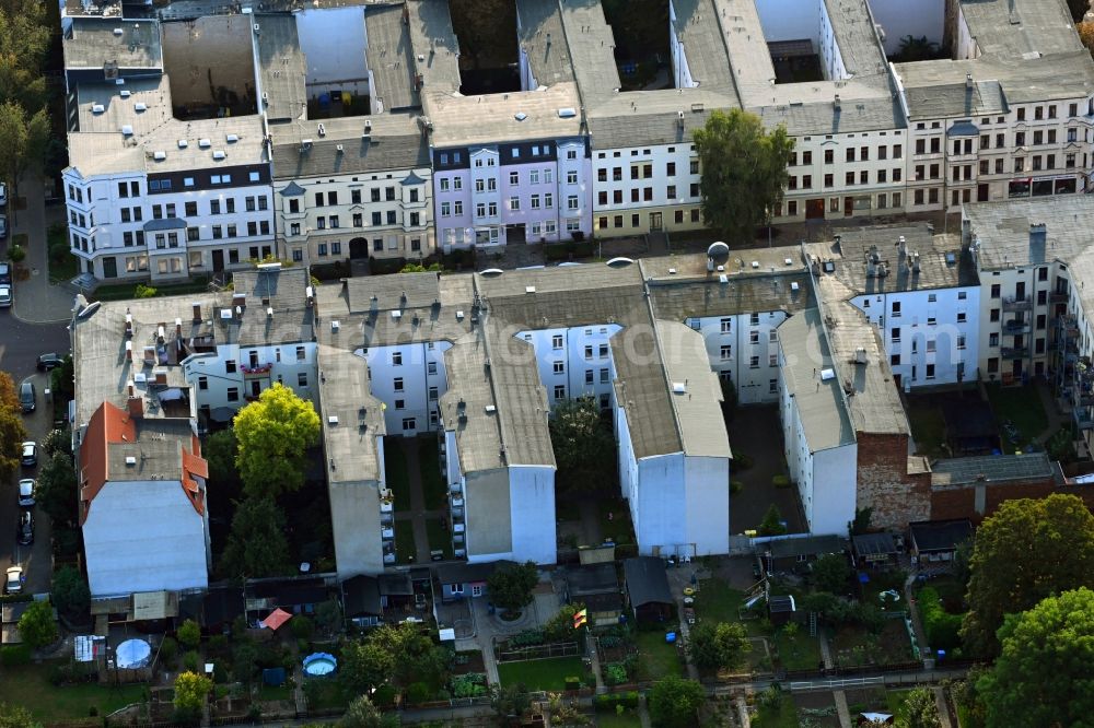 Magdeburg from above - Residential area of the multi-family house settlement along the Wolfenbuetteler Strasse in the district Sudenburg in Magdeburg in the state Saxony-Anhalt, Germany