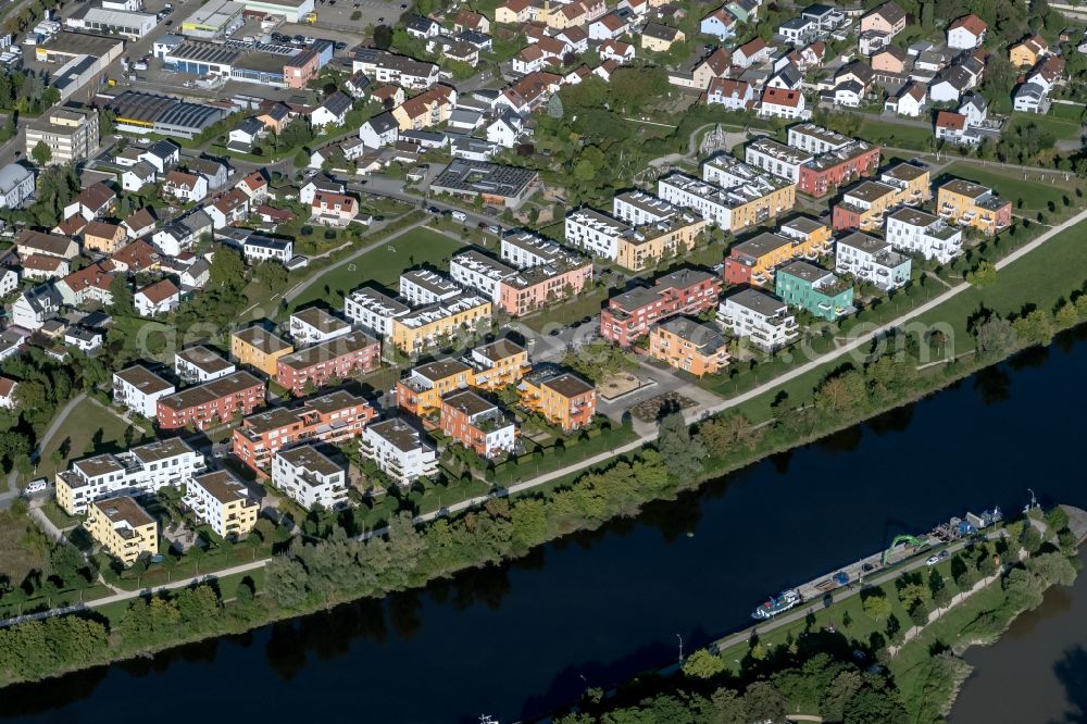Regensburg from the bird's eye view: Residential area of the multi-family house settlement in the Paarstrasse in Regensburg in the state Bavaria, Germany
