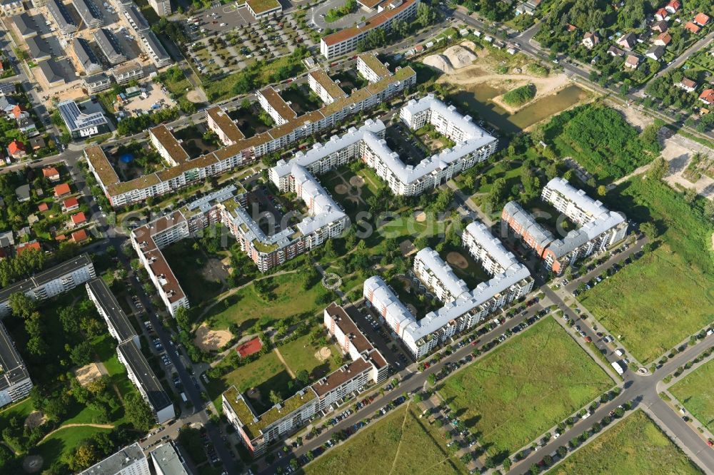 Aerial image Berlin - Residential area of a multi-family house settlement Plauener Strasse - Sollstaedter Strasse - Arendsweg in the district Hohenschoenhausen in Berlin, Germany