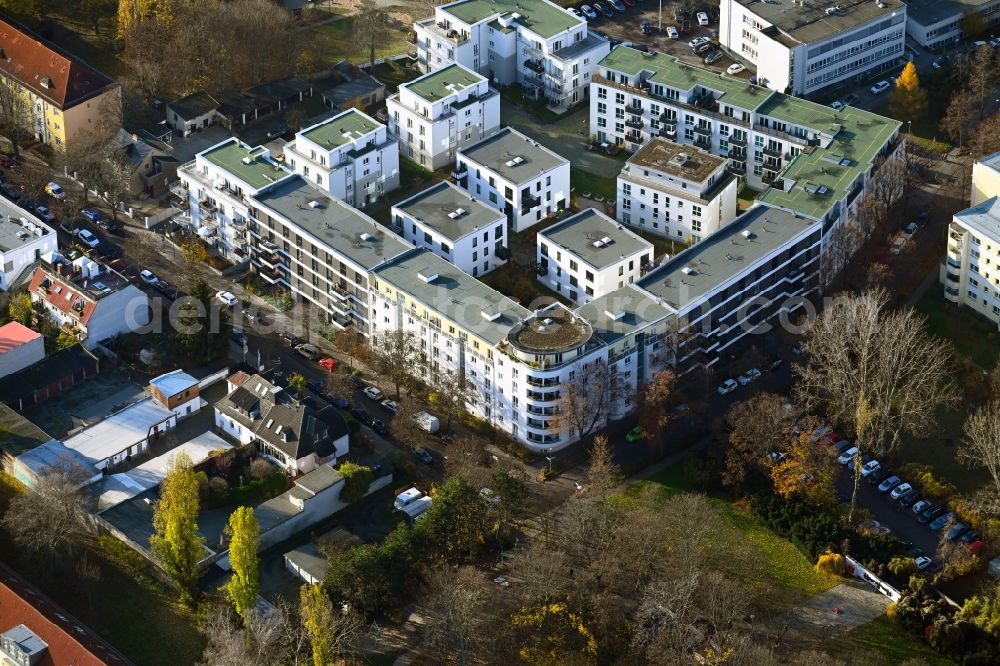 Berlin from above - Residential area of the multi-family house settlement Reichenberger Strasse - Kuestriner Strasse in the district Hohenschoenhausen in Berlin, Germany