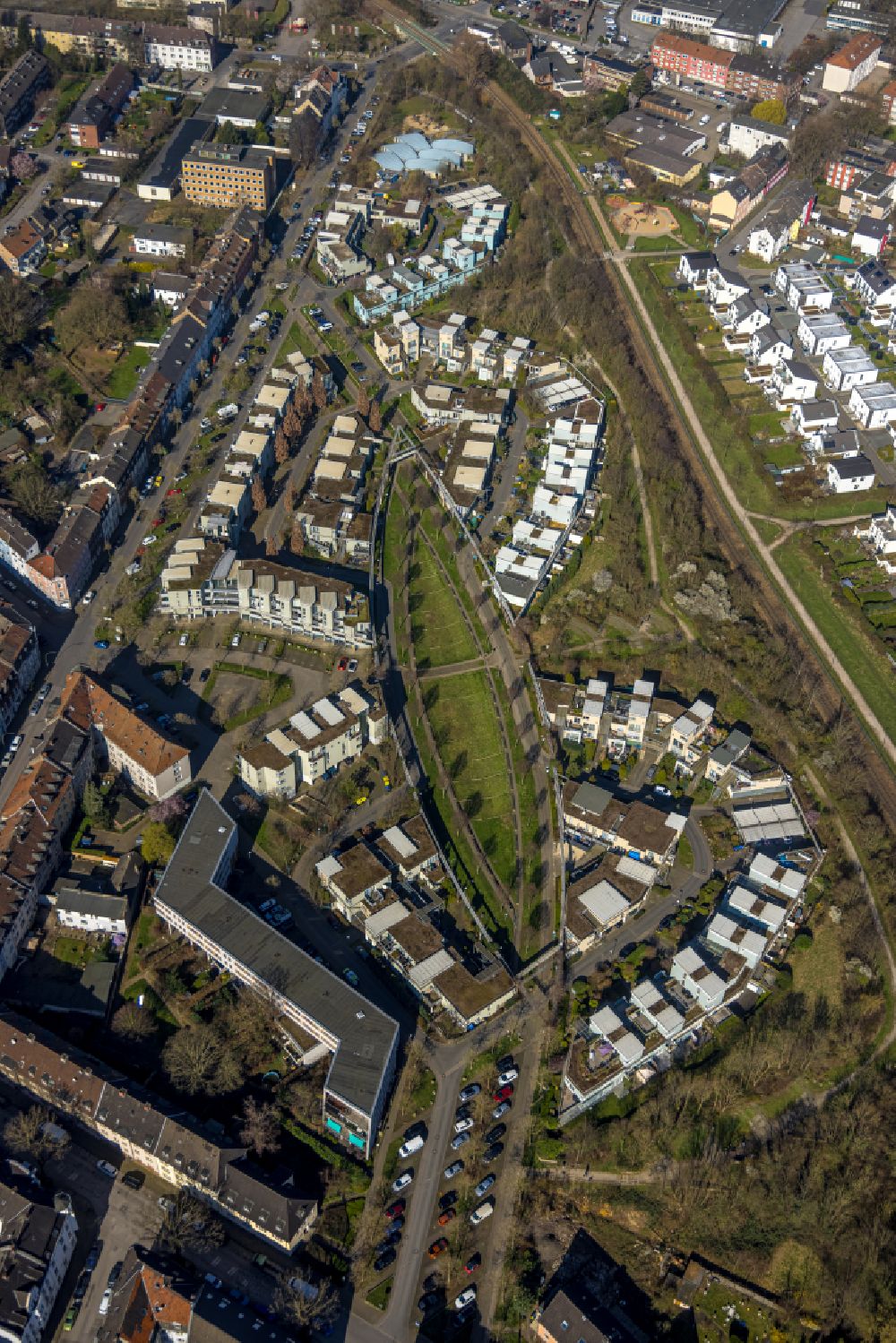Aerial image Gelsenkirchen - residential area of the multi-family house settlement Robert-Geritzmann-Hoefe in Gelsenkirchen at Ruhrgebiet in the state North Rhine-Westphalia, Germany