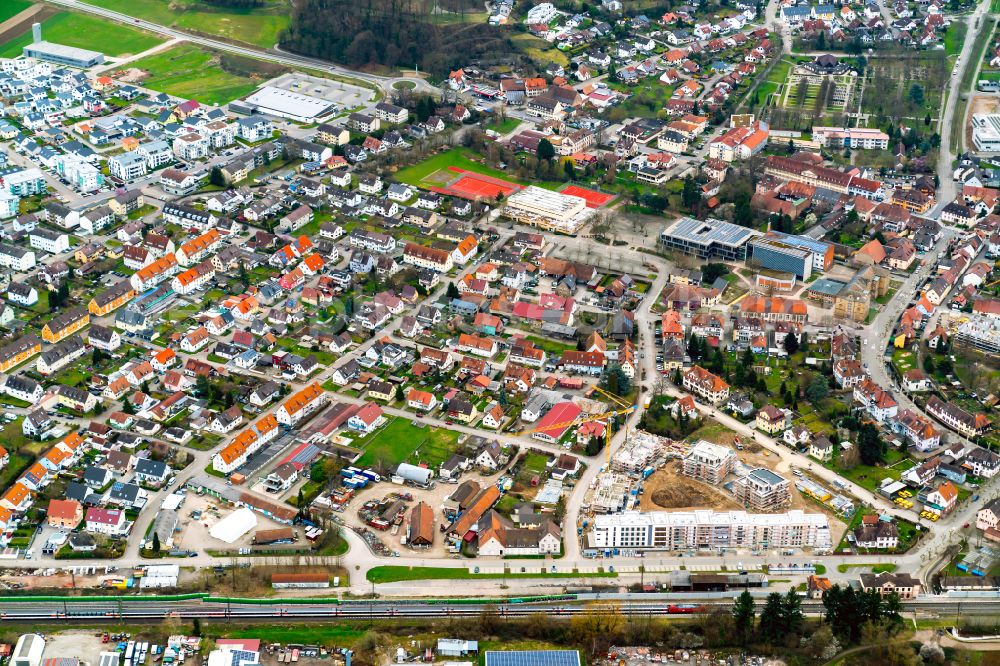 Aerial photograph Kenzingen - Construction site of residential area of the multi-family house settlement Seeleben on street Ladhofstrasse - Poststrasse - Eisenbahnstrasse in Kenzingen in the state Baden-Wuerttemberg, Germany