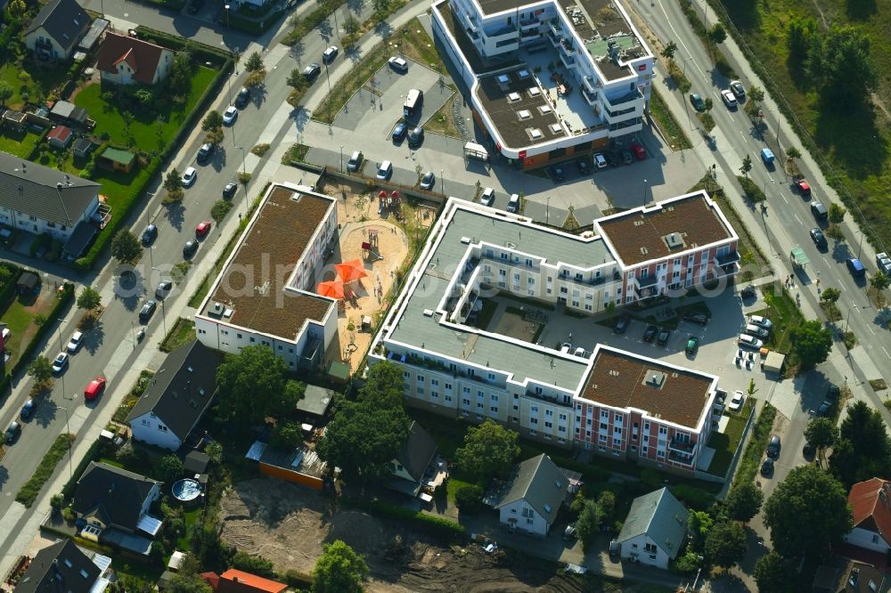 Berlin from above - Residential area of the multi-family house settlement Stadtquartier VivaCity on Eisenhutweg in the district Johannisthal in Berlin, Germany