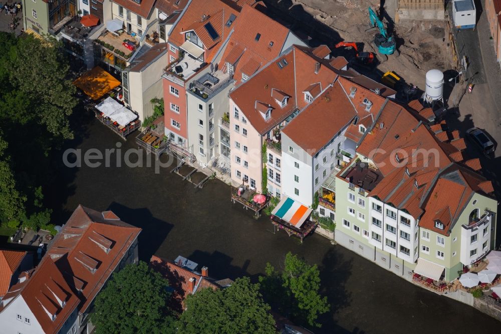 Aerial image Erfurt - Residential area of a multi-family house settlement on the bank and river of Gera in the district Altstadt in Erfurt in the state Thuringia, Germany