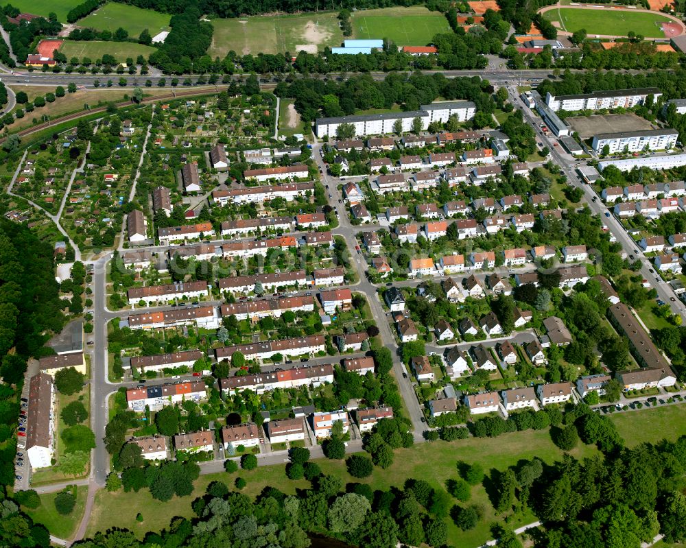 Weiherfeld - Dammerstock from the bird's eye view: Residential area of the multi-family house settlement in Weiherfeld - Dammerstock in the state Baden-Wuerttemberg, Germany