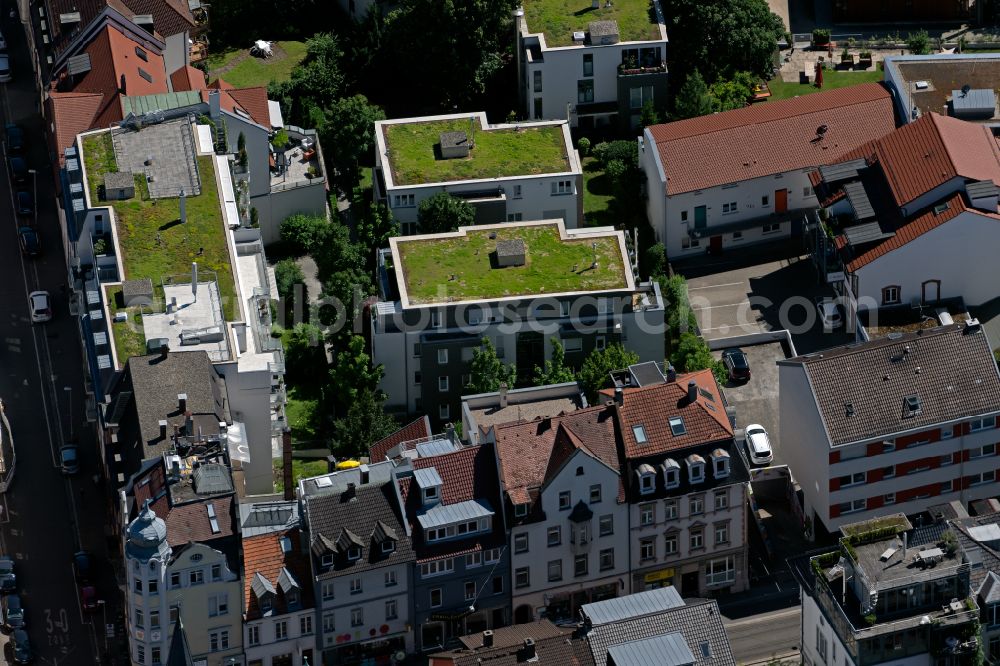 Freiburg im Breisgau from the bird's eye view: Green roofs of apartment buildings in an apartment building settlement between Basler Strasse and Kirchstrasse in the district Wiehre in Freiburg im Breisgau in the state Baden-Wuerttemberg, Germany