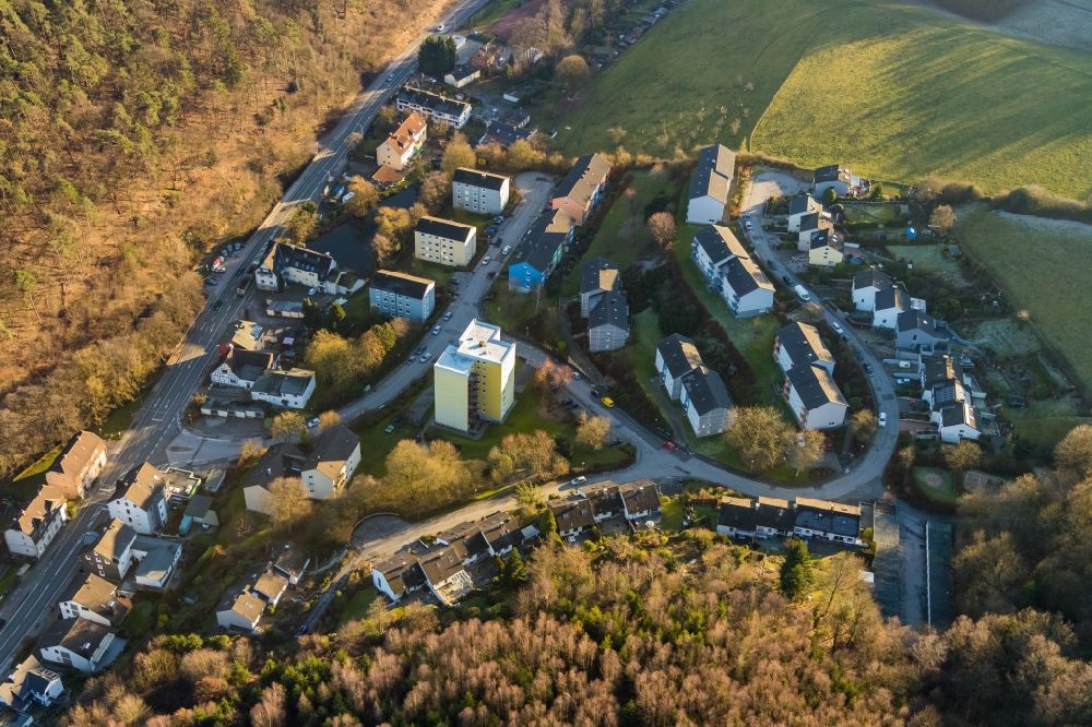 Aerial photograph Ennepetal - Residential area - mixed development of a multi-family housing estate and single-family housing estate on Bachstrasse - Muehlenstrasse - Schuerenweg in the district Hasperbach in Ennepetal in the state North Rhine-Westphalia, Germany