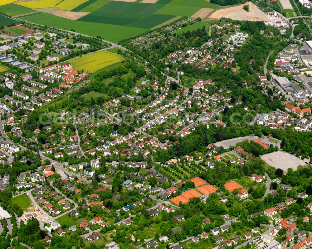 Aerial image Biberach an der Riß - Residential area - mixed development of a multi-family housing estate and single-family housing estate in Biberach an der Riß in the state Baden-Wuerttemberg, Germany