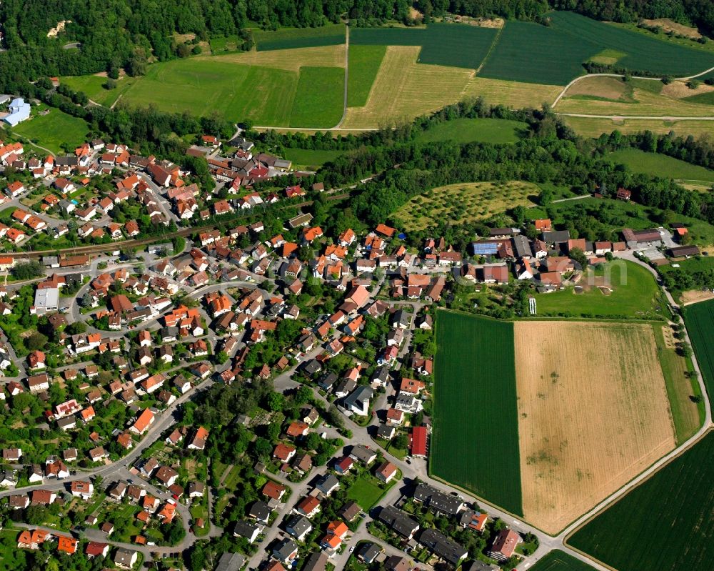 Burgstall from the bird's eye view: Residential area - mixed development of a multi-family housing estate and single-family housing estate in Burgstall in the state Baden-Wuerttemberg, Germany