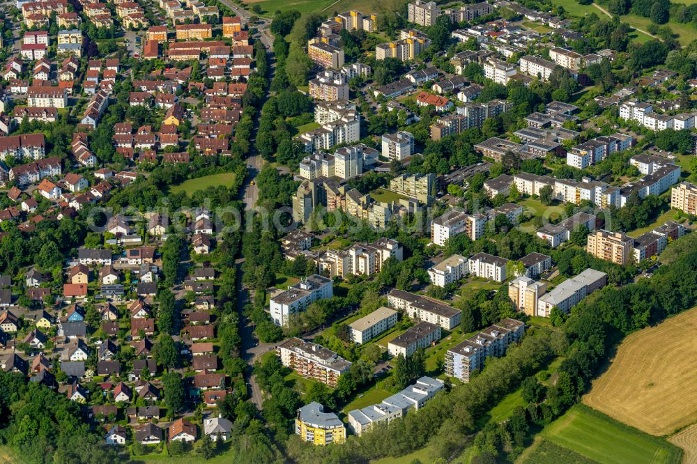 Denzlingen from the bird's eye view: Residential area - mixed development of a multi-family housing estate and single-family housing estate in Denzlingen in the state Baden-Wuerttemberg, Germany