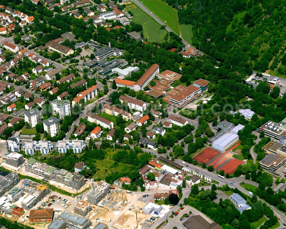 Aerial photograph Derendingen - Residential area - mixed development of a multi-family housing estate and single-family housing estate in Derendingen in the state Baden-Wuerttemberg, Germany