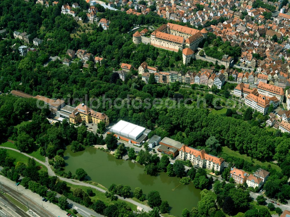 Aerial photograph Derendingen - Residential area - mixed development of a multi-family housing estate and single-family housing estate in Derendingen in the state Baden-Wuerttemberg, Germany