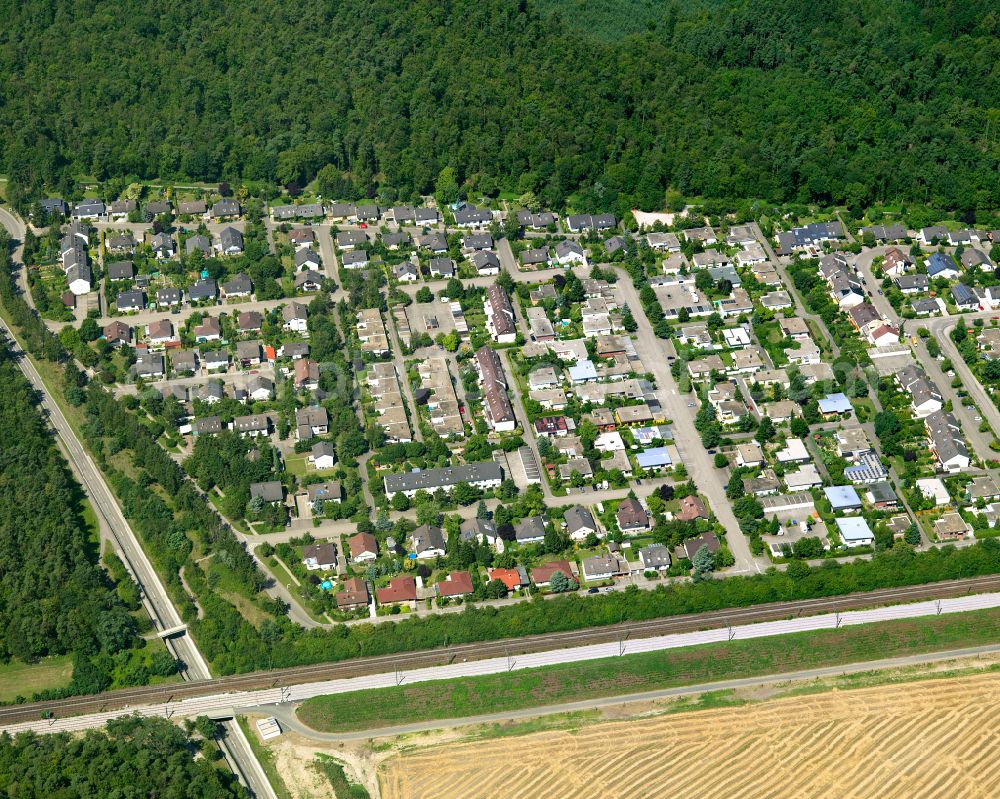 Aerial photograph Friedrichstal - Residential area - mixed development of a multi-family housing estate and single-family housing estate in Friedrichstal in the state Baden-Wuerttemberg, Germany