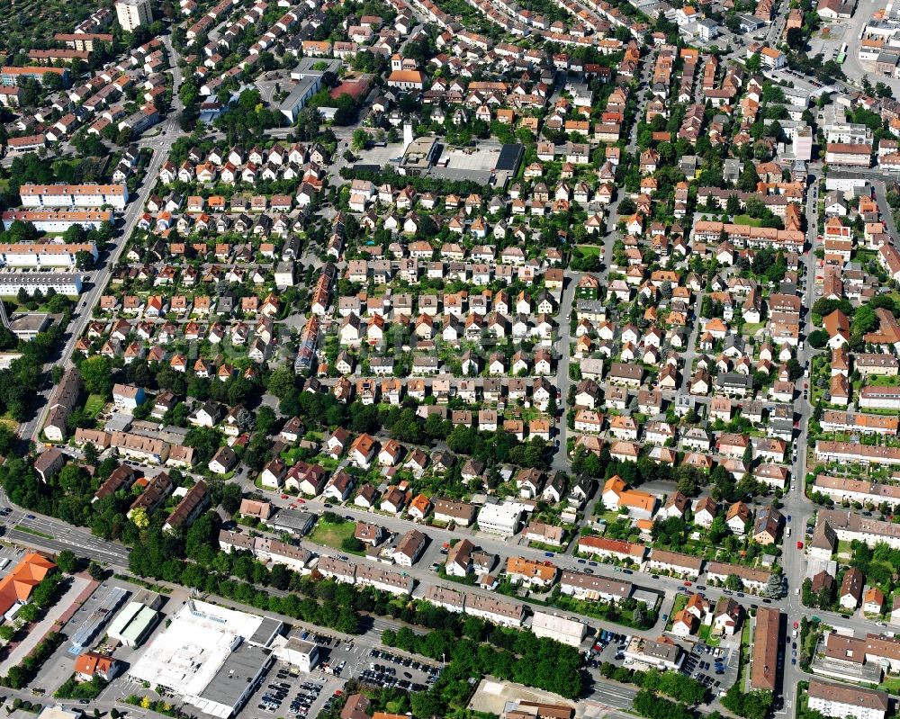 Heilbronn from the bird's eye view: Residential area - mixed development of a multi-family housing estate and single-family housing estate in Heilbronn in the state Baden-Wuerttemberg, Germany