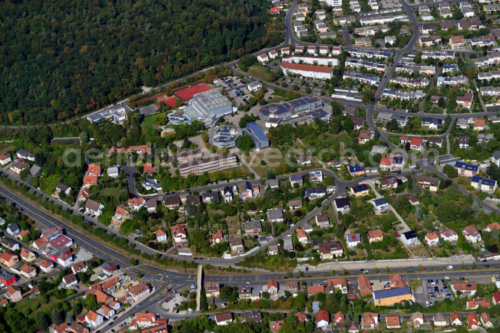 Aerial photograph Hexenbruch - Residential area - mixed development of a multi-family housing estate and single-family housing estate in Hexenbruch in the state Bavaria, Germany