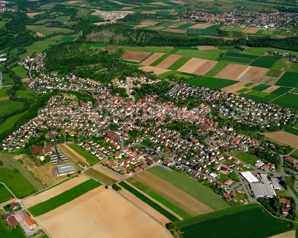 Aerial photograph Kirchberg an der Murr - Residential area - mixed development of a multi-family housing estate and single-family housing estate in Kirchberg an der Murr in the state Baden-Wuerttemberg, Germany