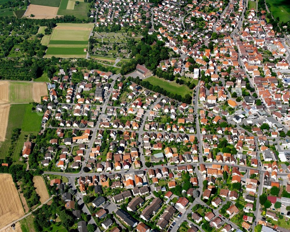 Aerial photograph Leingarten - Residential area - mixed development of a multi-family housing estate and single-family housing estate in Leingarten in the state Baden-Wuerttemberg, Germany