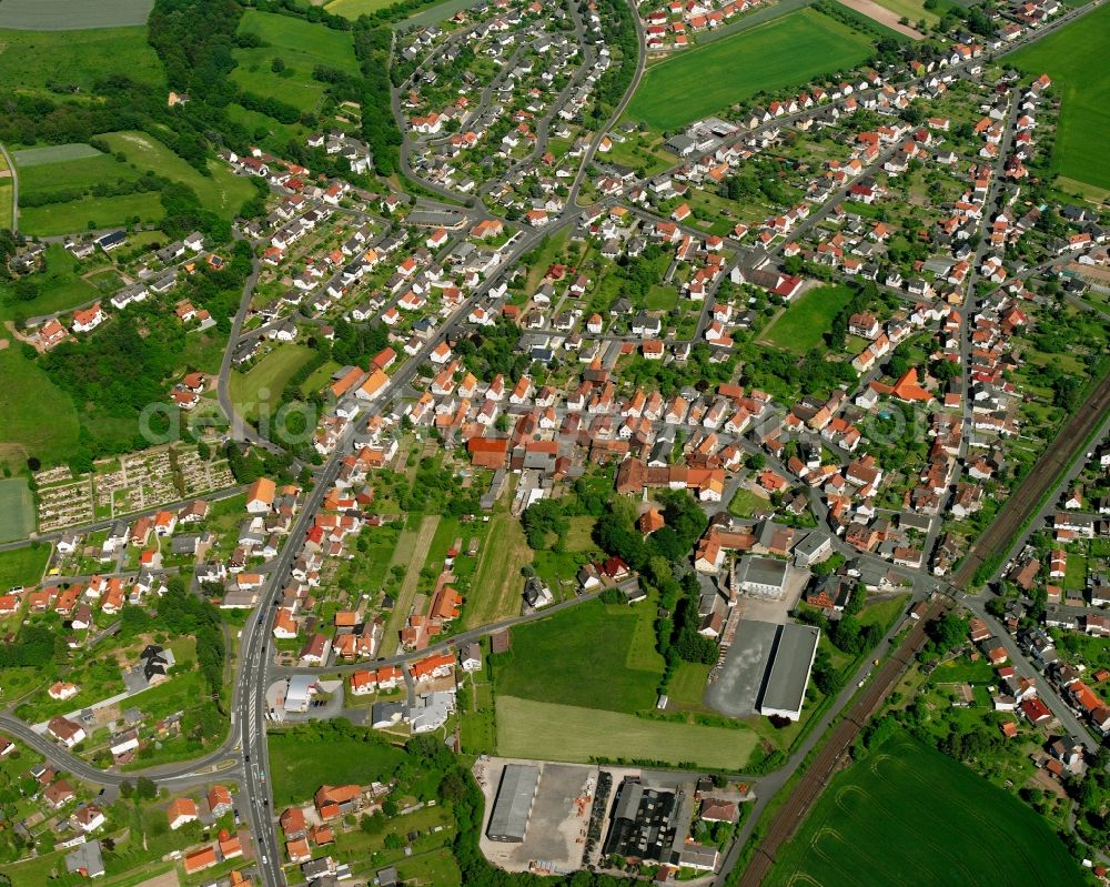 Lispenhausen from the bird's eye view: Residential area - mixed development of a multi-family housing estate and single-family housing estate in Lispenhausen in the state Hesse, Germany