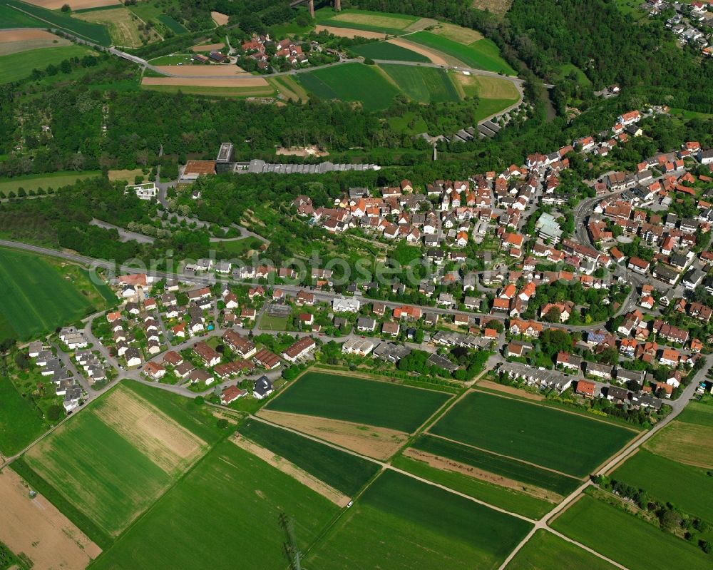 Neustadt from the bird's eye view: Residential area - mixed development of a multi-family housing estate and single-family housing estate in Neustadt in the state Baden-Wuerttemberg, Germany