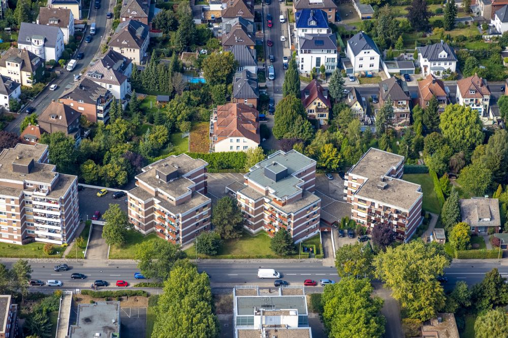 Aerial photograph Norddinker - Residential area - mixed development of a multi-family housing estate and single-family housing estate in Norddinker at Ruhrgebiet in the state North Rhine-Westphalia, Germany