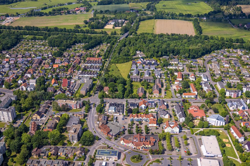 Aerial image Norddinker - Residential area - mixed development of a multi-family housing estate and single-family housing estate in Norddinker at Ruhrgebiet in the state North Rhine-Westphalia, Germany