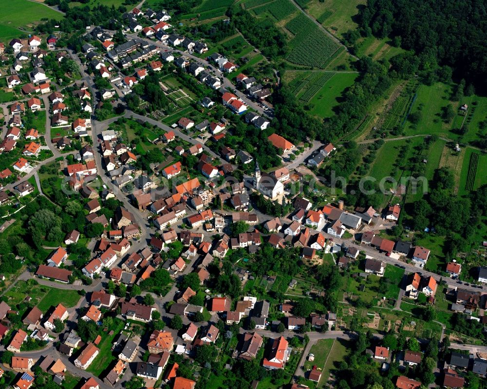 Obereisesheim from the bird's eye view: Residential area - mixed development of a multi-family housing estate and single-family housing estate in Obereisesheim in the state Baden-Wuerttemberg, Germany