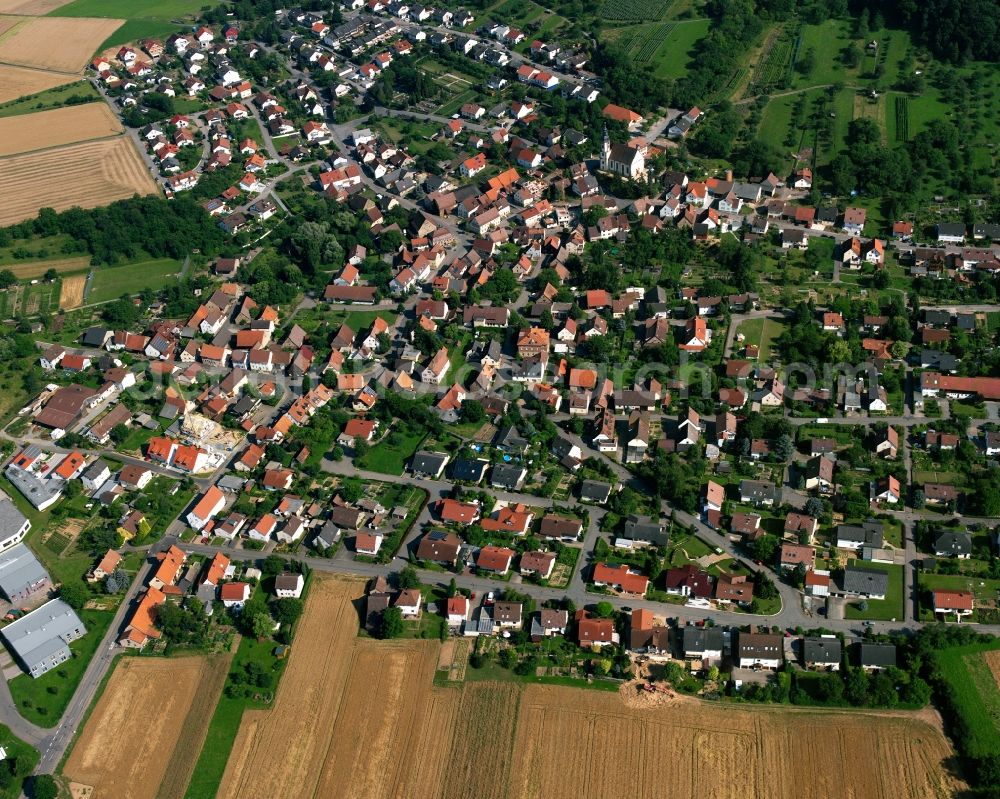 Aerial photograph Obereisesheim - Residential area - mixed development of a multi-family housing estate and single-family housing estate in Obereisesheim in the state Baden-Wuerttemberg, Germany