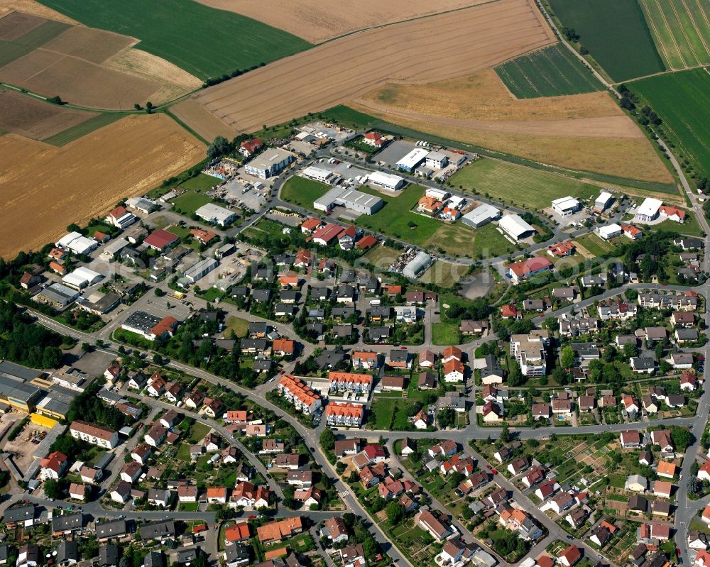 Oedheim from above - Residential area - mixed development of a multi-family housing estate and single-family housing estate in Oedheim in the state Baden-Wuerttemberg, Germany