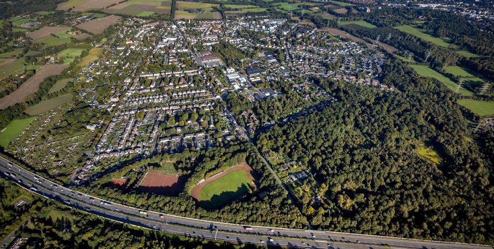 Aerial photograph Resser Mark - Residential area - mixed development of a multi-family housing estate and single-family housing estate in Resser Mark in the state North Rhine-Westphalia, Germany