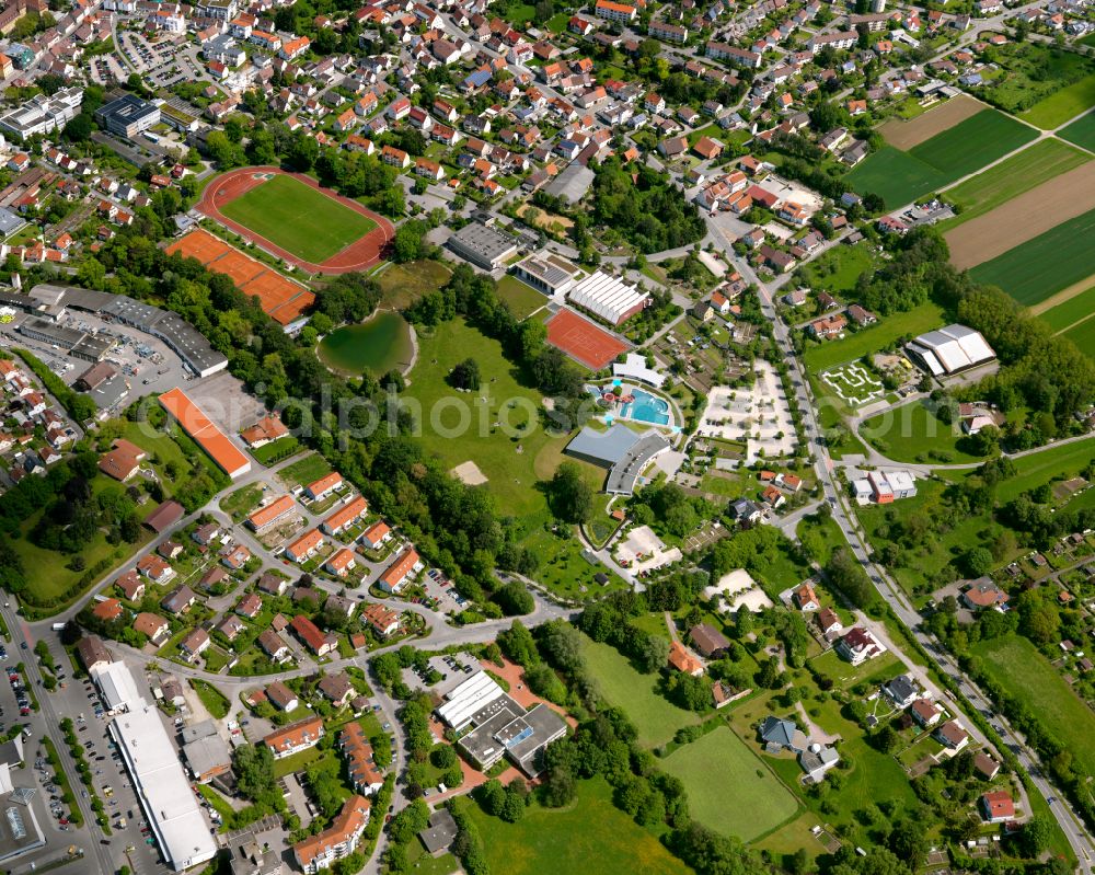 Aerial image Untersulmetingen - Residential area - mixed development of a multi-family housing estate and single-family housing estate in Untersulmetingen in the state Baden-Wuerttemberg, Germany