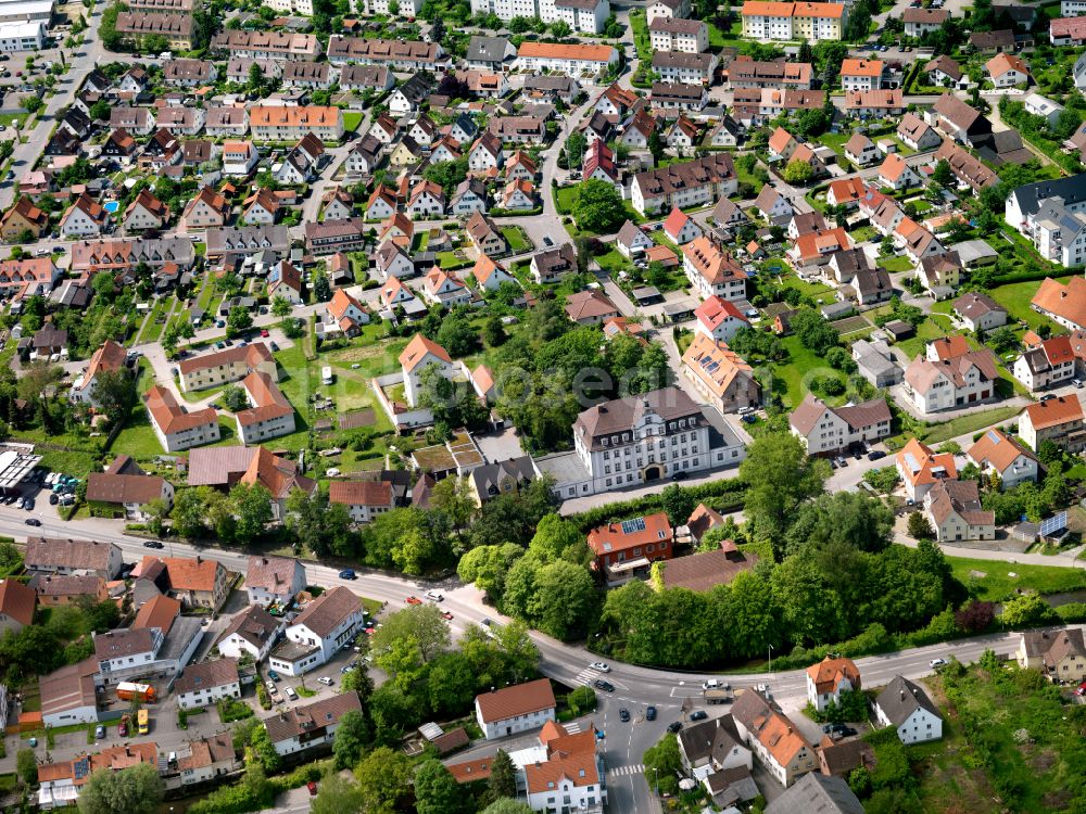 Aerial image Untersulmetingen - Residential area - mixed development of a multi-family housing estate and single-family housing estate in Untersulmetingen in the state Baden-Wuerttemberg, Germany