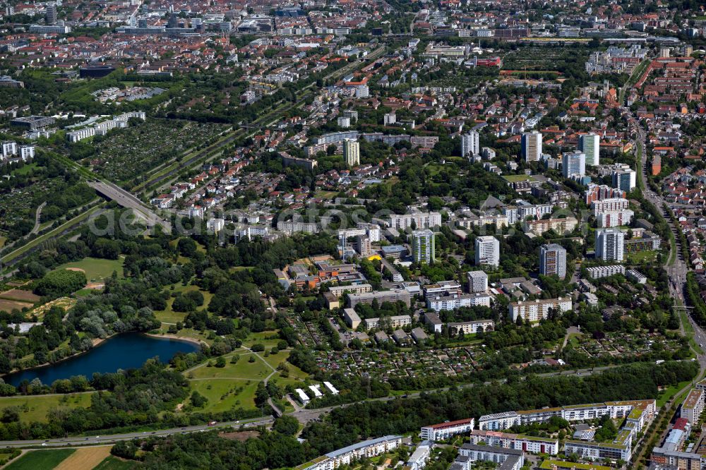 Aerial image Weingarten - Residential area - mixed development of a multi-family housing estate and single-family housing estate in Weingarten in the state Baden-Wuerttemberg, Germany