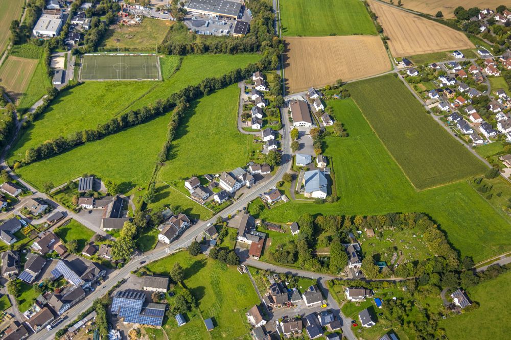 Westenfeld from above - Residential area - mixed development of a multi-family housing estate and single-family housing estate in Westenfeld in the state North Rhine-Westphalia, Germany