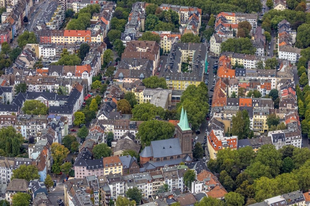 Aerial image Westfalenhalle - Residential area - mixed development of a multi-family housing estate and single-family housing estate in Westfalenhalle in the state North Rhine-Westphalia, Germany