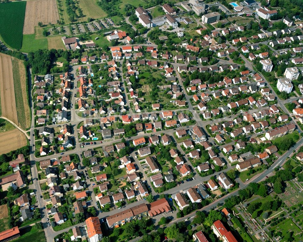 Zimmerhof from the bird's eye view: Residential area - mixed development of a multi-family housing estate and single-family housing estate in Zimmerhof in the state Baden-Wuerttemberg, Germany