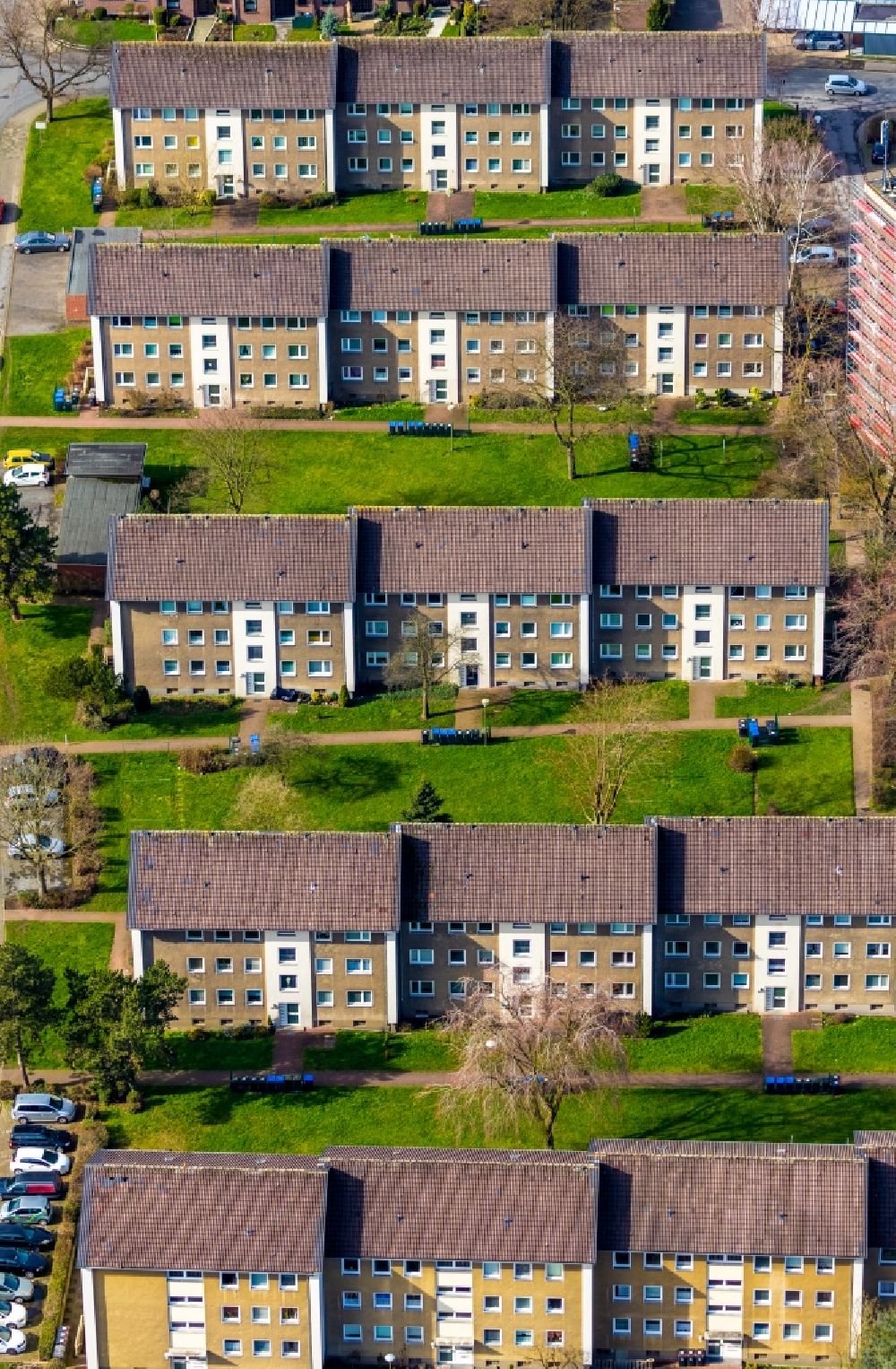 Aerial photograph Bockum-Hövel - Residential area of a row house settlement between Uphofstrasse and Adlerstrasse in Bockum-Hoevel in the state North Rhine-Westphalia, Germany