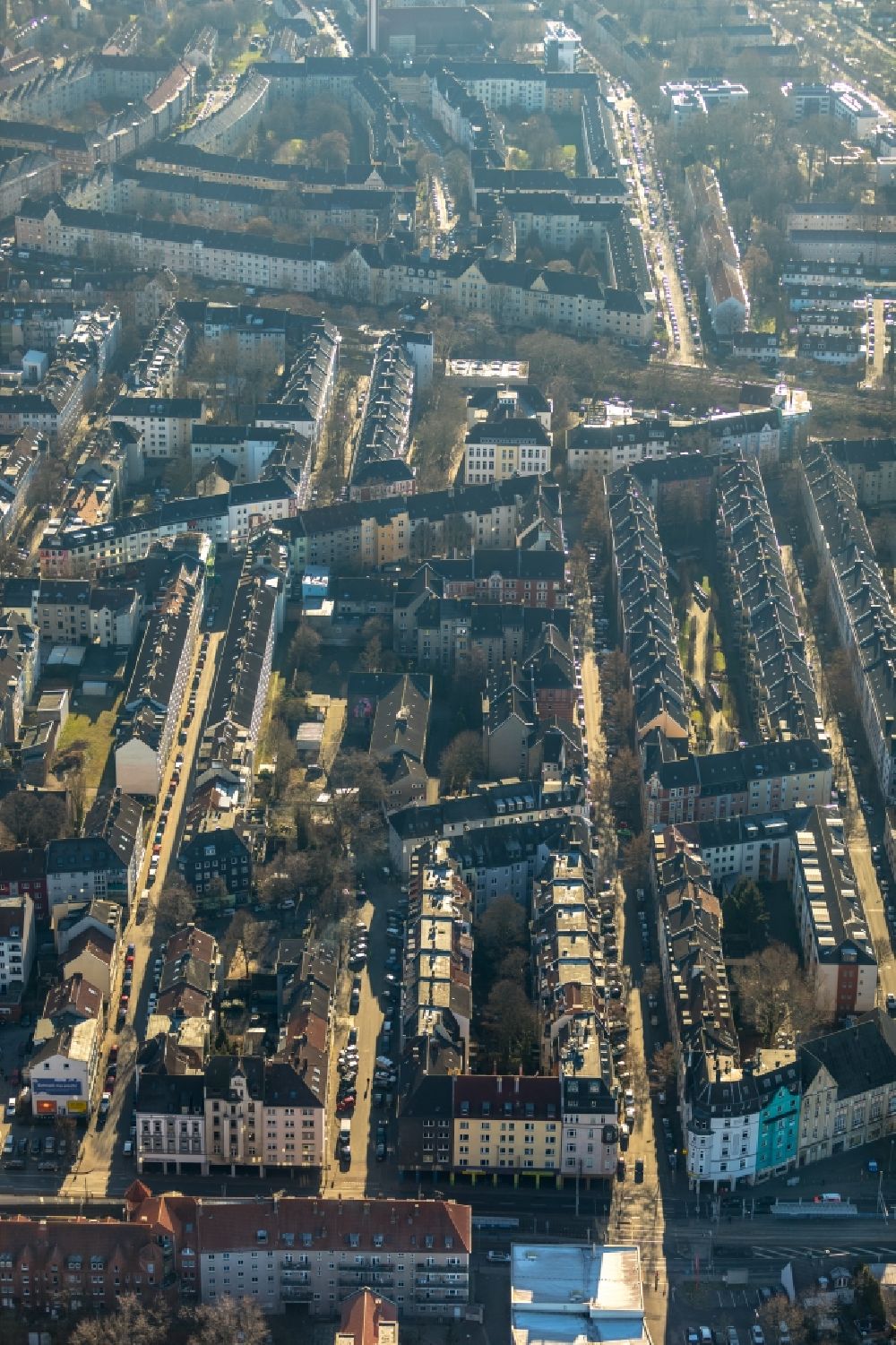 Aerial photograph Dortmund - Residential area a row house settlement Unionstrasse - Adlerstrasse in the district Dorstfelder Bruecke in Dortmund in the state North Rhine-Westphalia, Germany