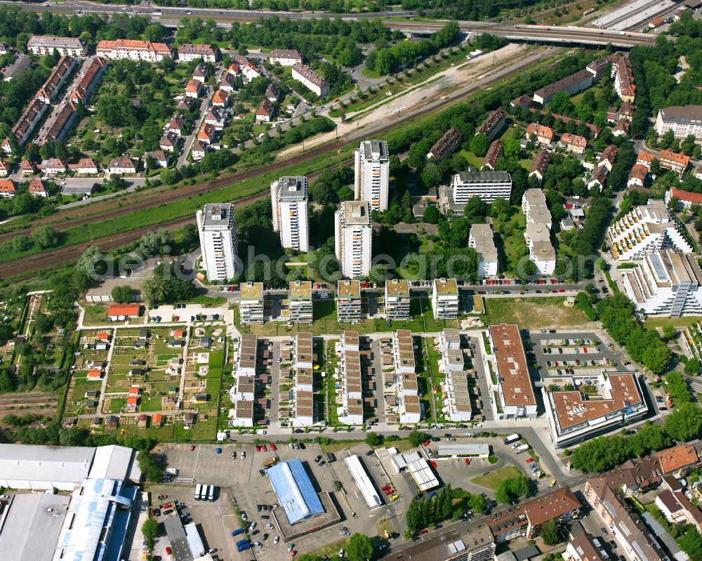 Aerial image Durlach - Residential area a row house settlement in Durlach in the state Baden-Wuerttemberg, Germany