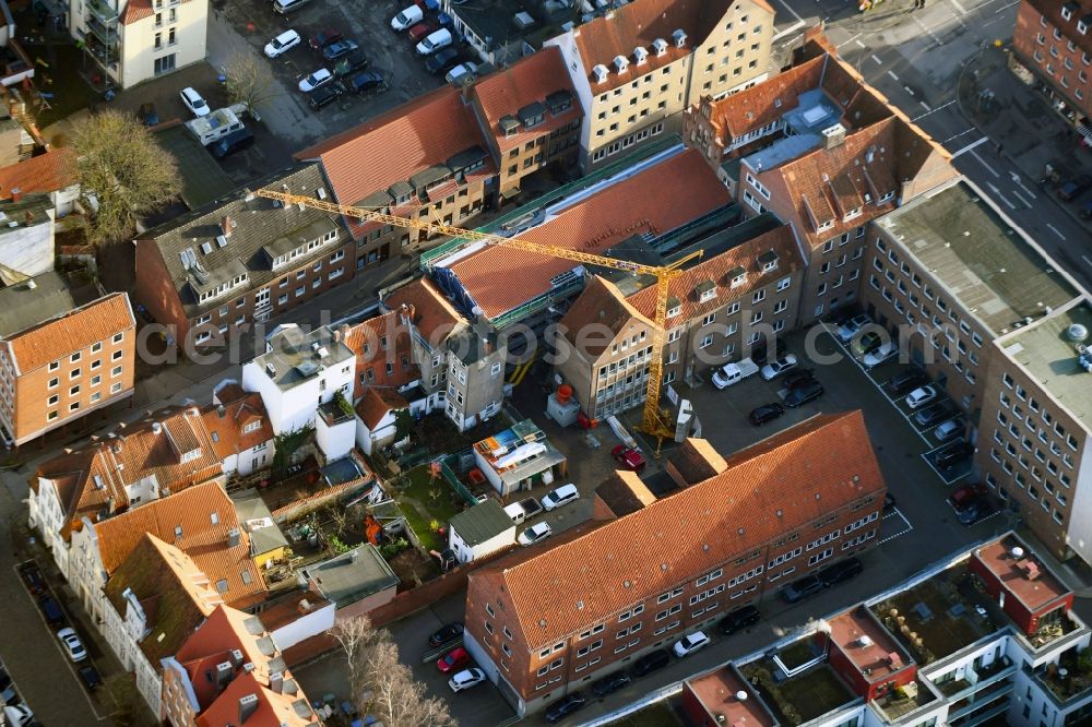 Aerial photograph Lübeck - Residential area a row house settlement Grosse Kiesau - Garbereiter-Gang - Engelsgrube in the district Altstadt in Luebeck in the state Schleswig-Holstein, Germany