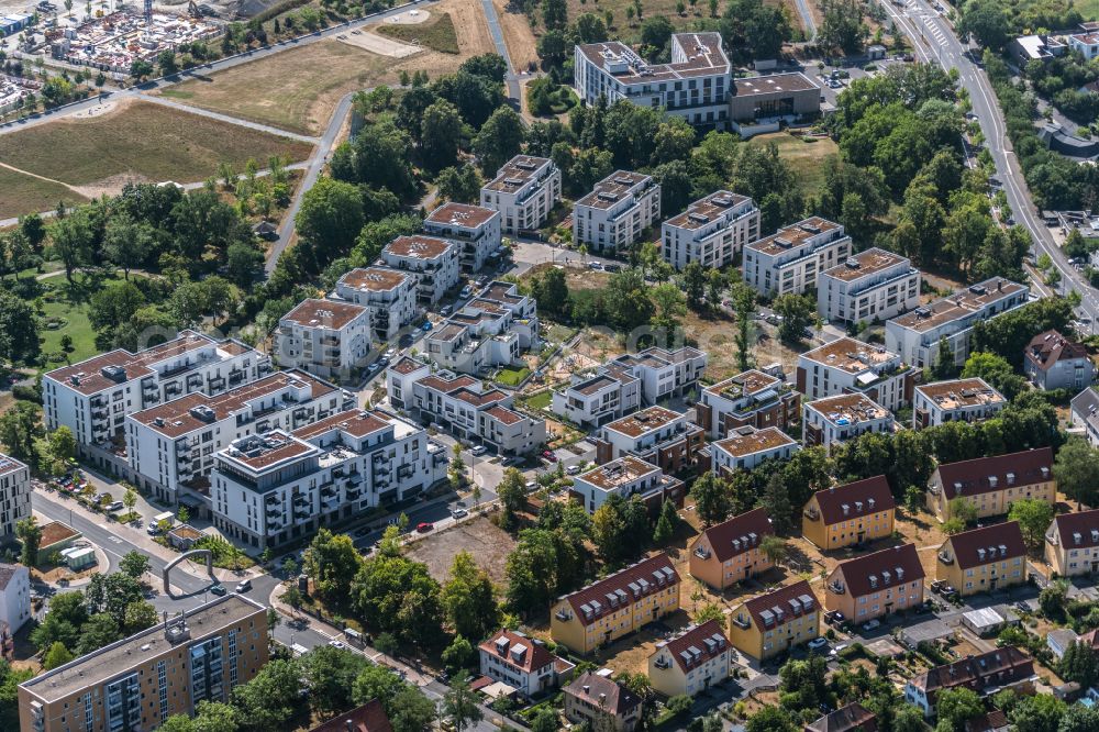 Würzburg from the bird's eye view: Residential area of the terraced housing estate of the project PICK-UP-GARDEN on Dr. -Georg-Fuchs-Strasse - Athanasius-Kircher-Strasse in the district Frauenland in Wuerzburg in the state Bavaria, Germany