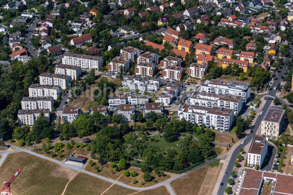 Würzburg from the bird's eye view: Residential area of the terraced housing estate of the project PICK-UP-GARDEN on Dr. -Georg-Fuchs-Strasse - Athanasius-Kircher-Strasse in the district Frauenland in Wuerzburg in the state Bavaria, Germany
