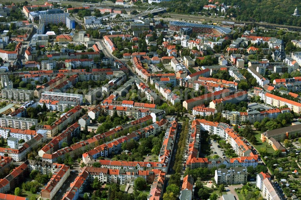 Aerial image Dessau - Residential area a row house settlement Richard-Wagner-Strasse - Mendelssohnstrasse in Dessau in the state Saxony-Anhalt, Germany