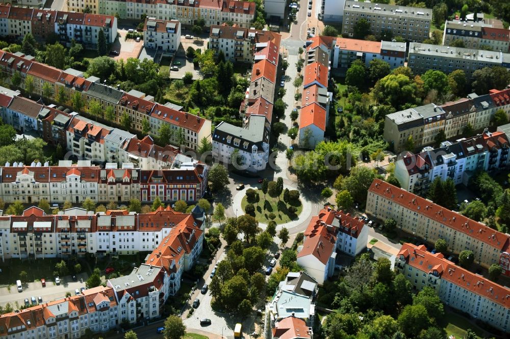 Aerial photograph Dessau - Residential area a row house settlement Richard-Wagner-Strasse - Mendelssohnstrasse in Dessau in the state Saxony-Anhalt, Germany