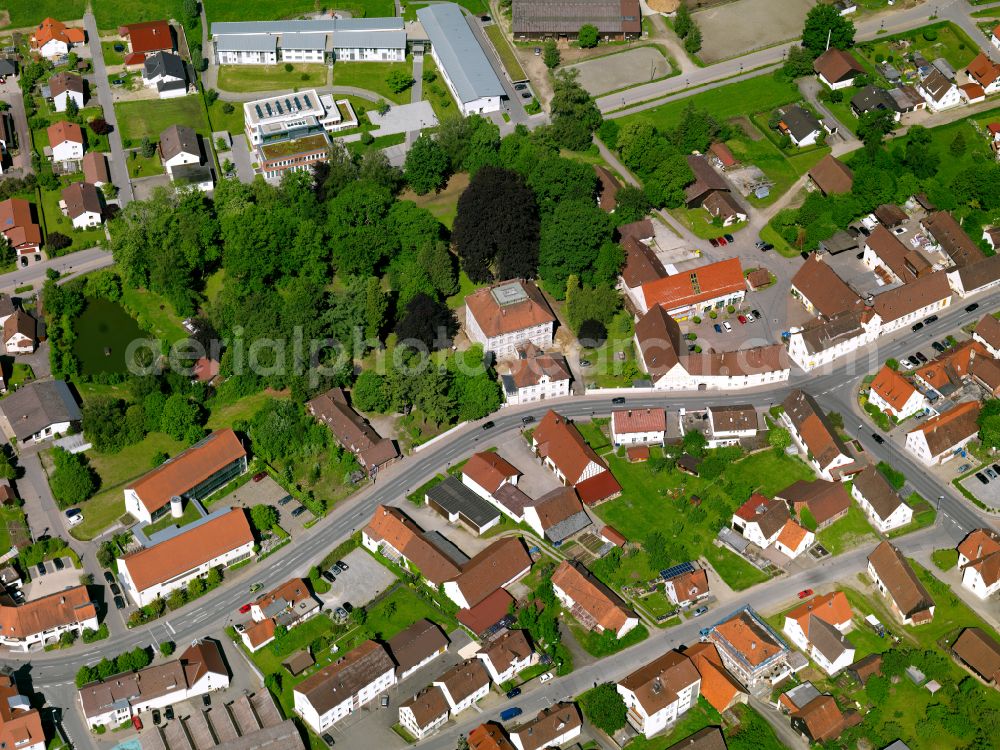 Schwendi from the bird's eye view: Residential area a row house settlement in Schwendi in the state Baden-Wuerttemberg, Germany