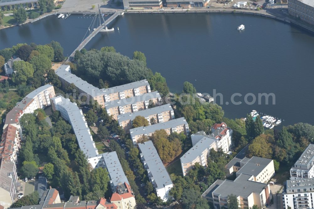 Aerial photograph Berlin - Residential area of the multi-family house settlement on Hainstrasse in the district Niederschoeneweide in Berlin, Germany