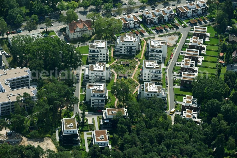Aerial photograph Berlin - Residential estate of townhouses Oskar-Helene-Park in the district of Dahlem in Berlin