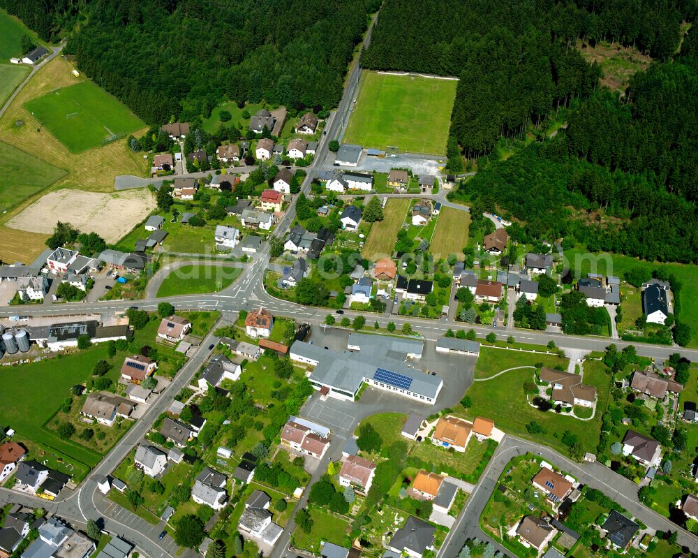 Neugattendorf from the bird's eye view: Residential areas on the edge of forest areas in Neugattendorf in the state Bavaria, Germany