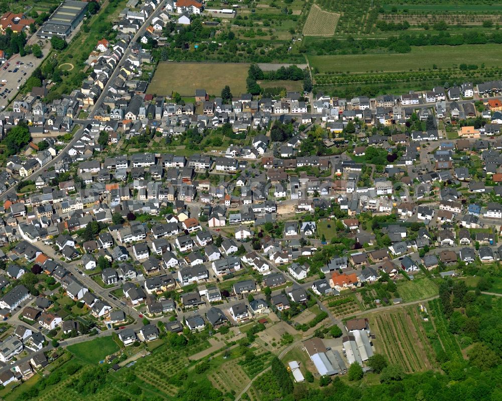 Aerial image Mülheim-Kärlich - Settlement in Muelheim-Kaerlich in the state Rhineland-Palatinate